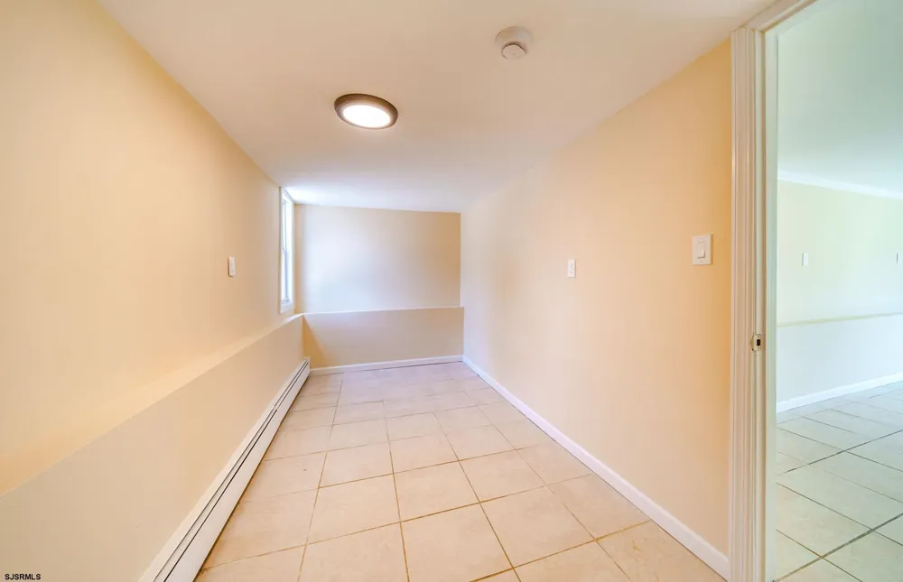 65 N Laclede Pl Atlantic City, NJ 08401