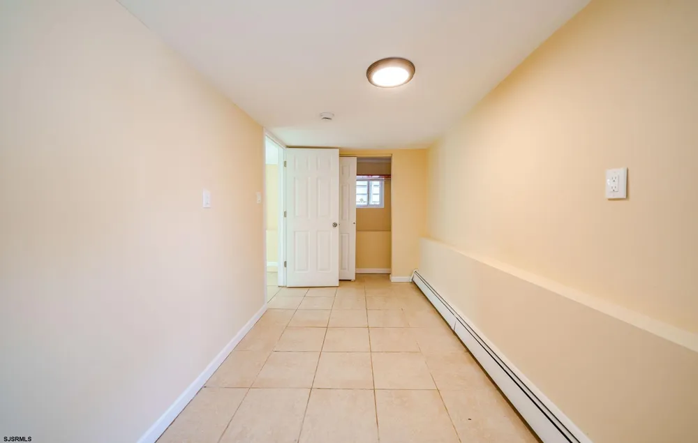 65 N Laclede Pl Atlantic City, NJ 08401