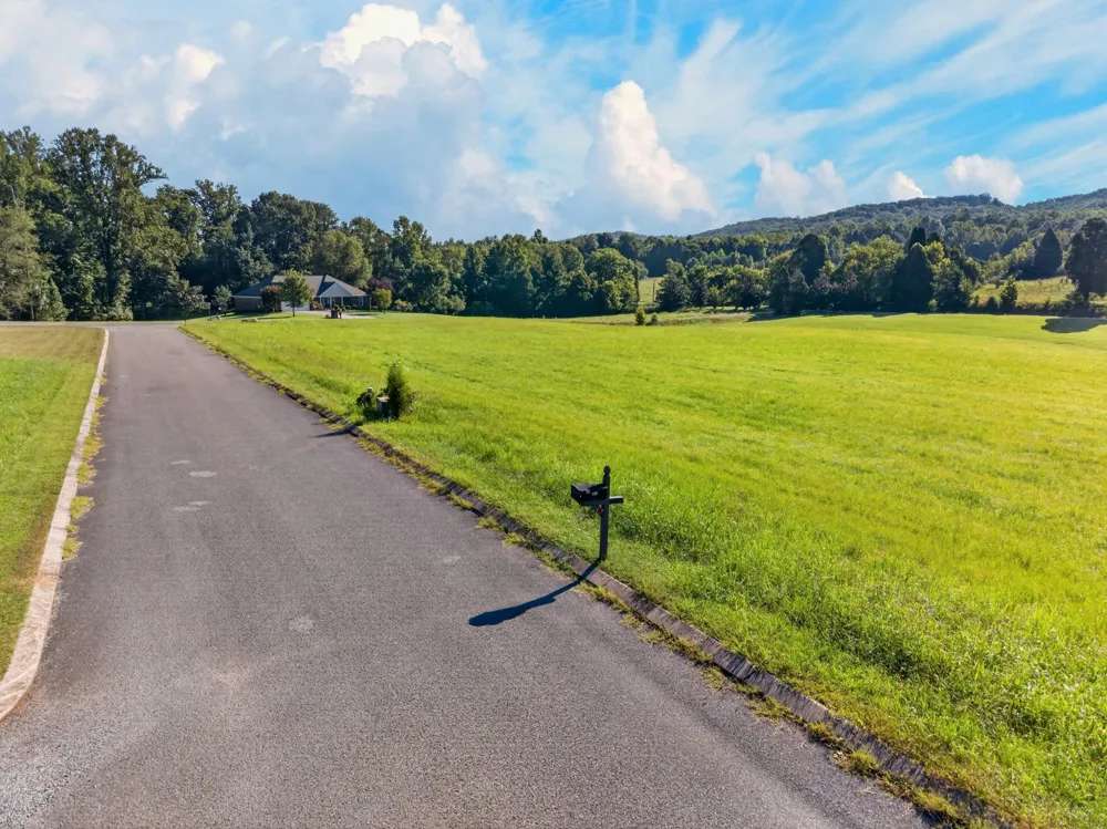 Spring Harbor Drive Spring City, TN 37381