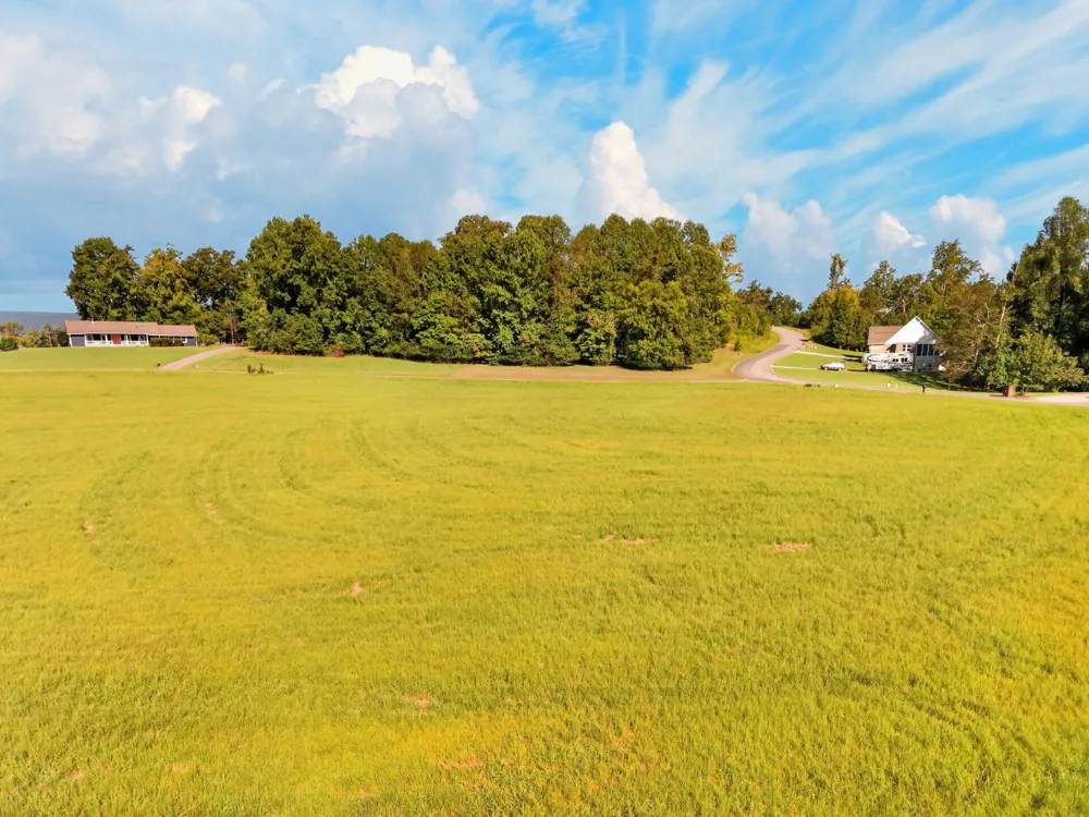 175 Spring Cove Lane Spring City, TN 37381