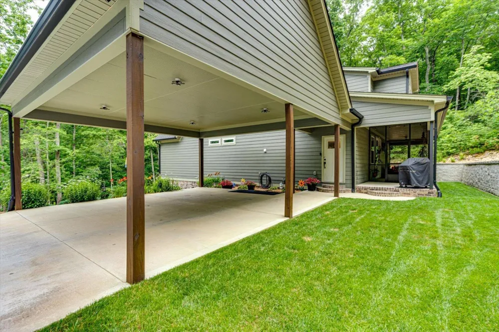 707 Brier Branch Road Graysville, TN 37338