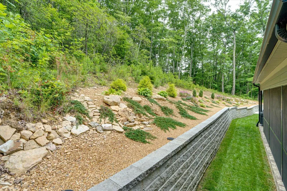 707 Brier Branch Road Graysville, TN 37338