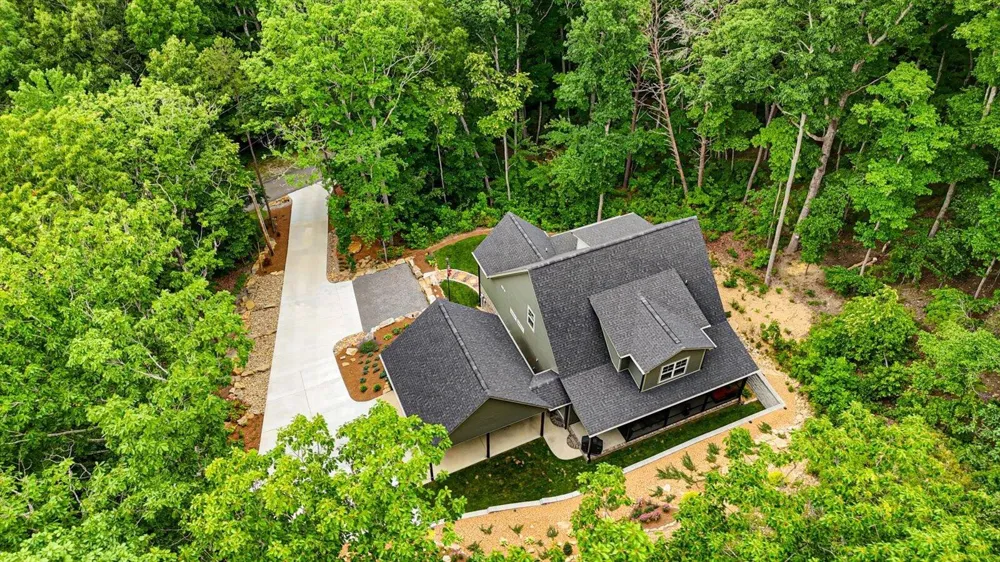 707 Brier Branch Road Graysville, TN 37338
