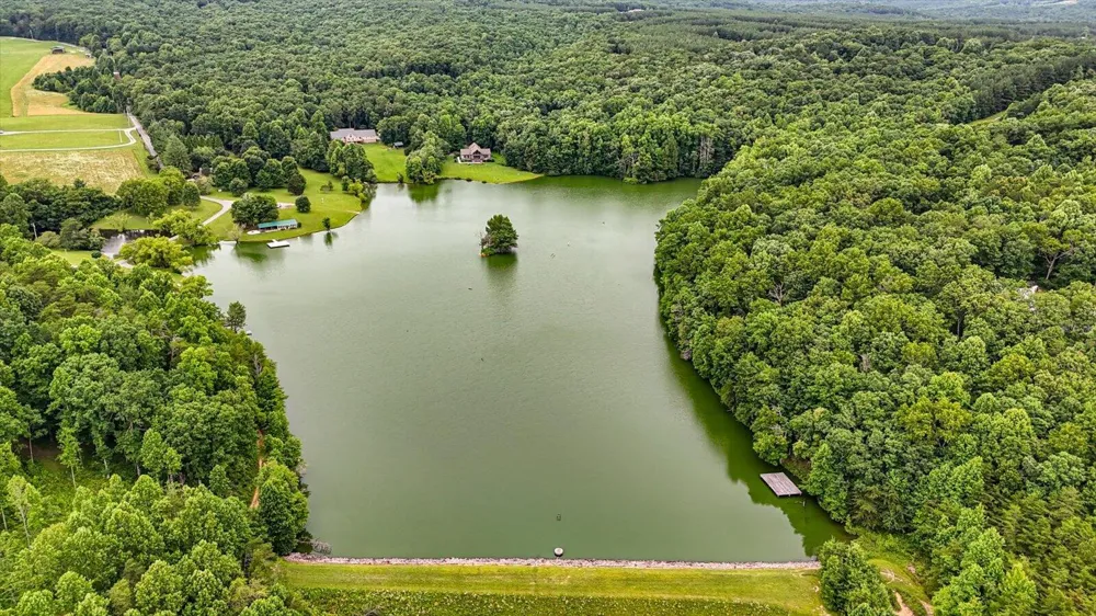707 Brier Branch Road Graysville, TN 37338