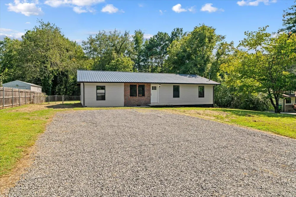 2005 Watergate Lane Tunnel Hill, GA 30755