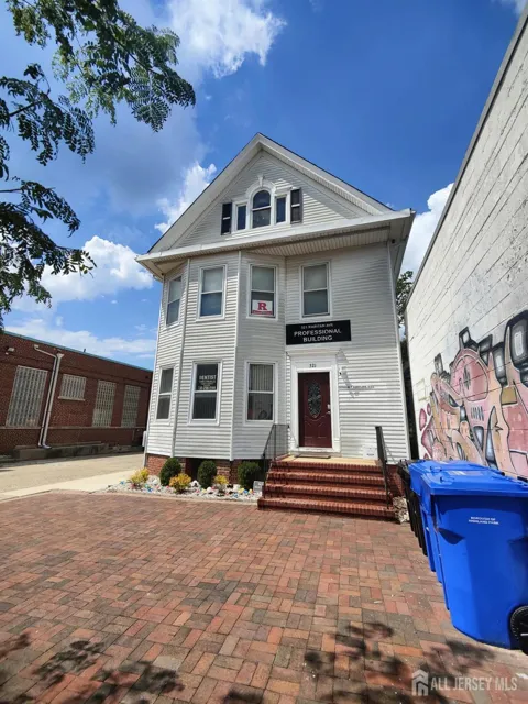 321 Raritan Avenue