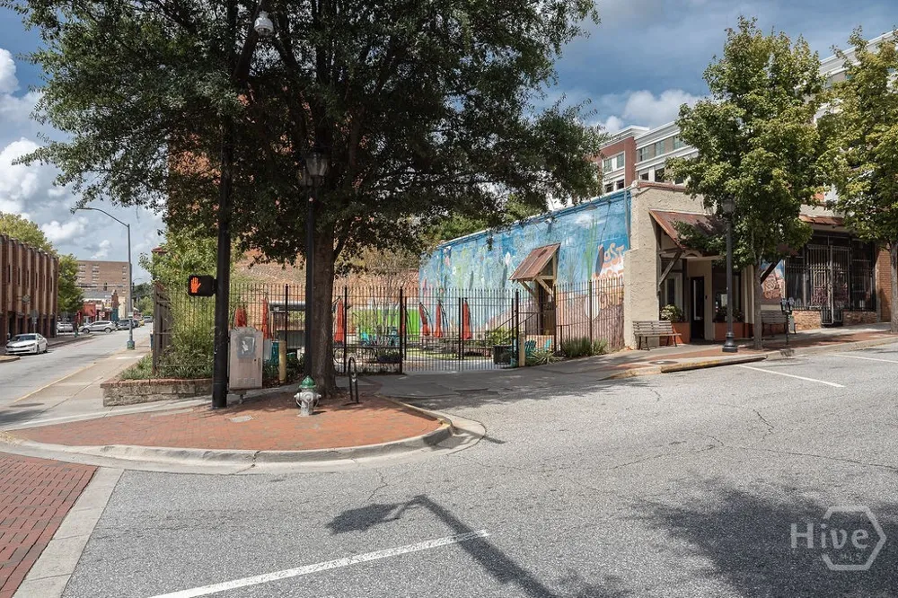 131 E Broad Street #409 Athens, GA 30601