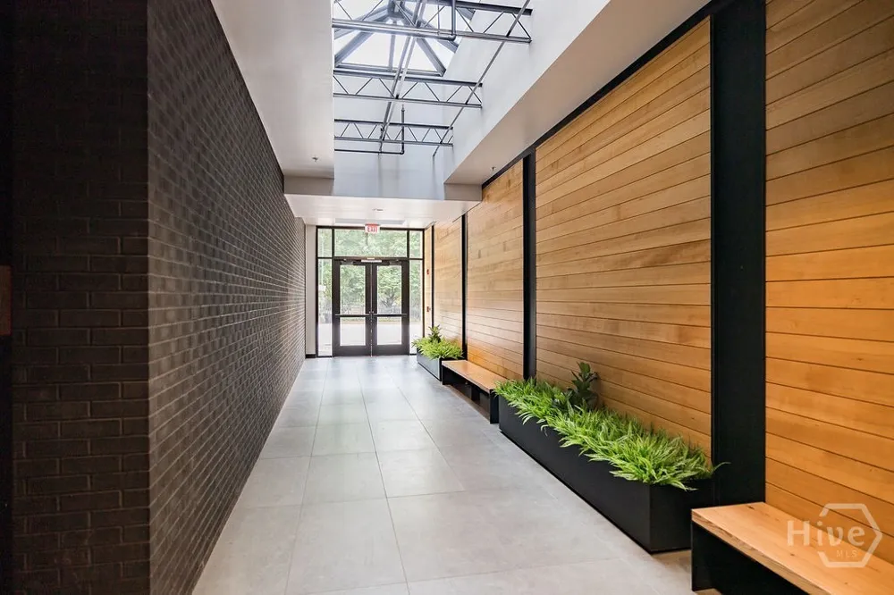 131 E Broad Street #409 Athens, GA 30601