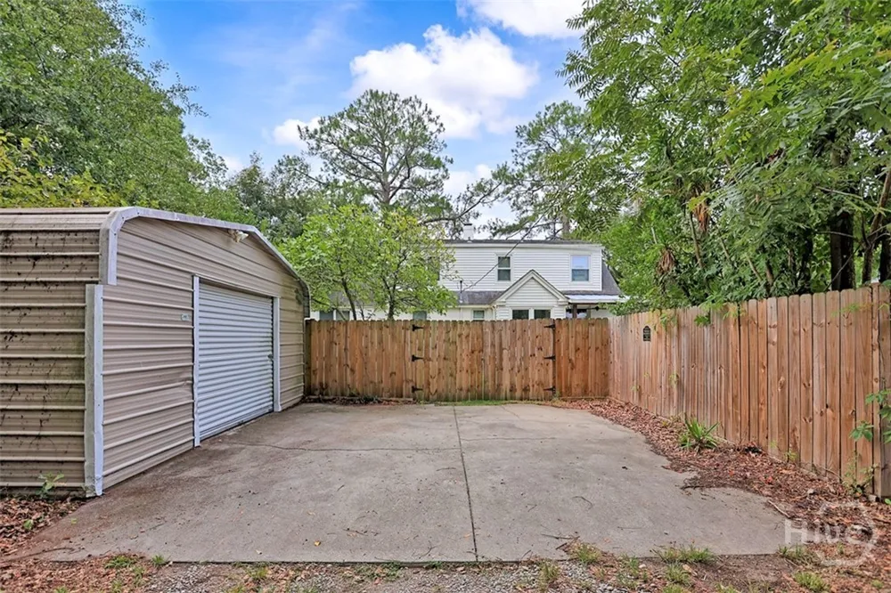 546 Columbus Drive Savannah, GA 31405
