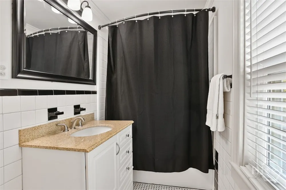 546 Columbus Drive Savannah, GA 31405