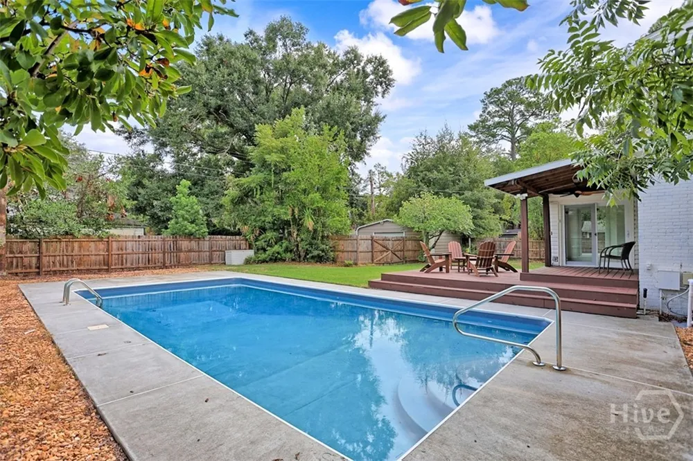 546 Columbus Drive Savannah, GA 31405