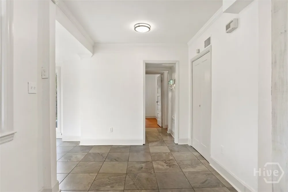 546 Columbus Drive Savannah, GA 31405