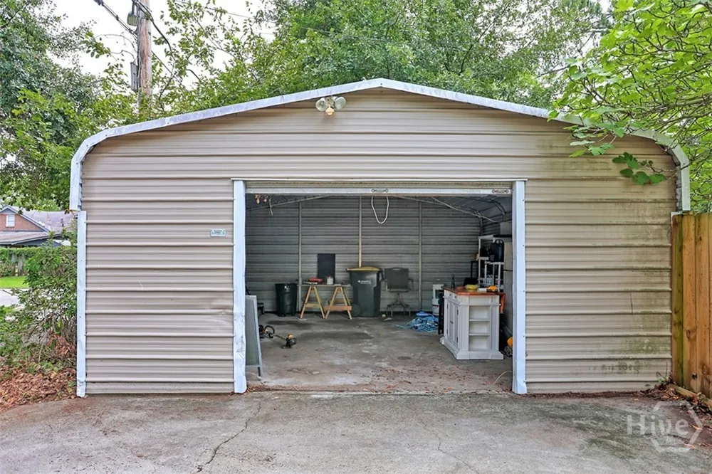546 Columbus Drive Savannah, GA 31405