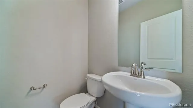 628 Wagon Wheel Way Bennett, CO 80102