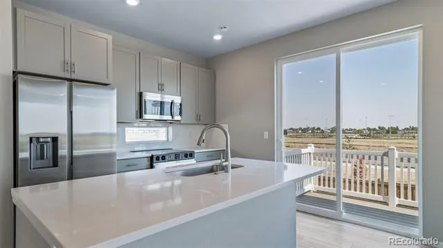 628 Wagon Wheel Way Bennett, CO 80102