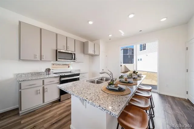 624 Wagon Wheel Way Bennett, CO 80102