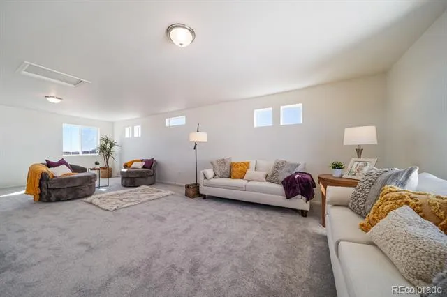 624 Wagon Wheel Way Bennett, CO 80102