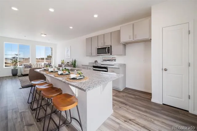 624 Wagon Wheel Way Bennett, CO 80102