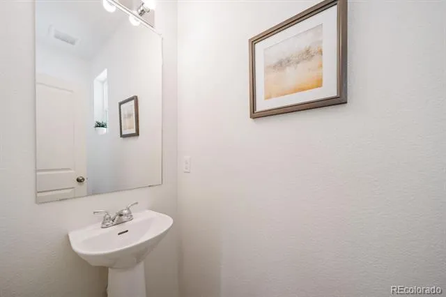 624 Wagon Wheel Way Bennett, CO 80102