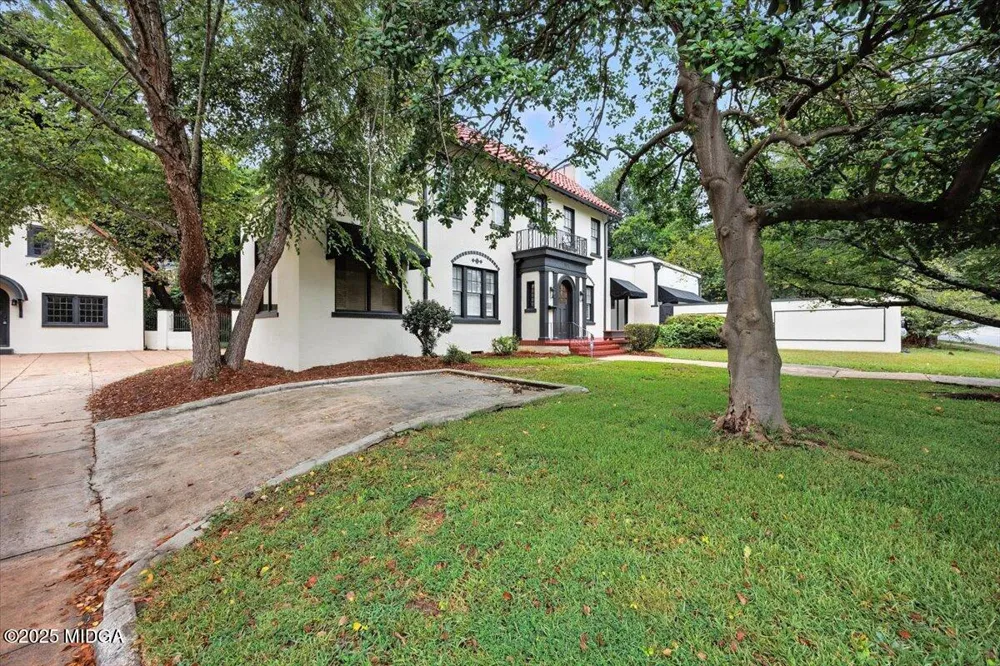 171 Pio Nono Avenue Macon, GA 31204