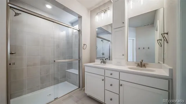5164 Quatar Street Aurora, CO 80019