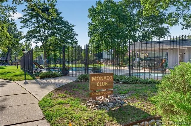 6689 E Heritage Pl N Englewood, CO 80111
