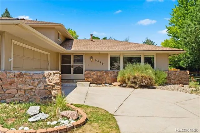 6689 E Heritage Pl N Englewood, CO 80111