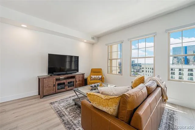 925 Lincoln Street #6F Denver, CO 80203