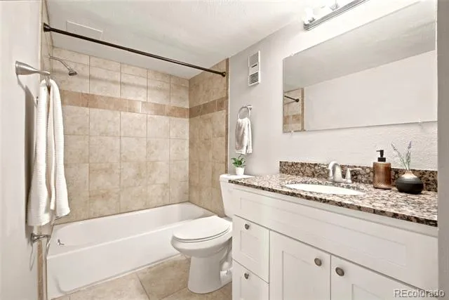 381 S Ames Street #E203 Lakewood, CO 80226