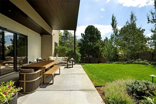 2560 Newcombe Way Lakewood, CO 80215