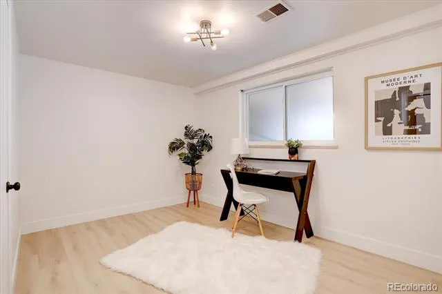 3822 W Quinn Place Denver, CO 80236