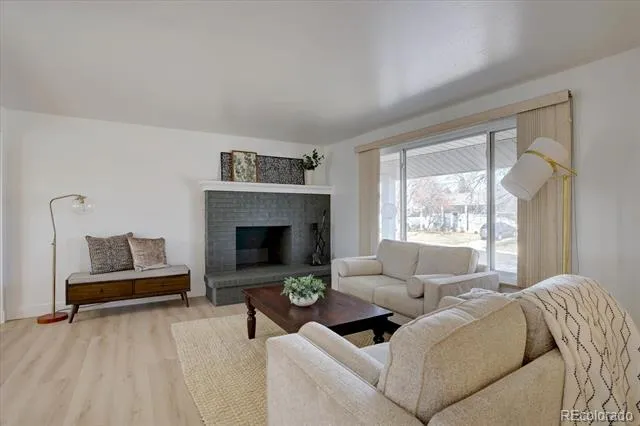3822 W Quinn Place Denver, CO 80236