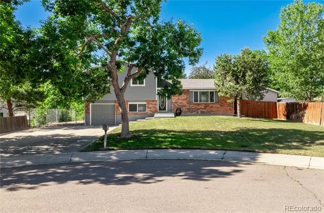 9320 W Burgundy Avenue Littleton, CO 80123