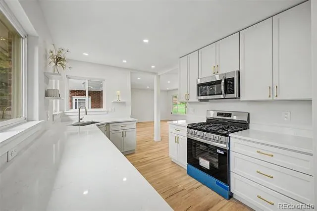 3346 W Layton Avenue Englewood, CO 80110