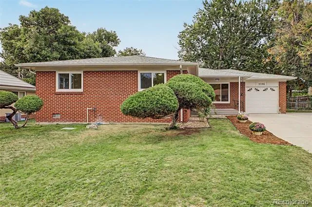 3346 W Layton Avenue Englewood, CO 80110
