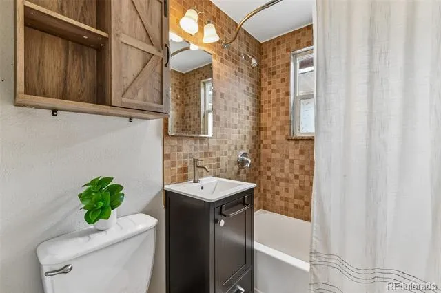 6930 W 54th Avenue Arvada, CO 80002