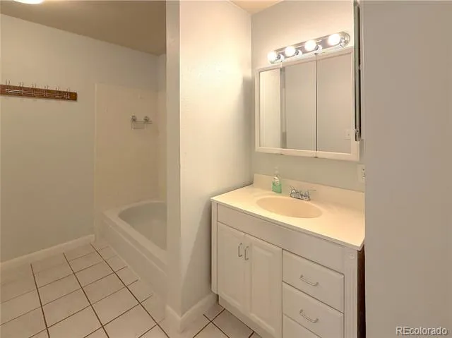 10211 Ura Lane #3-303 Thornton, CO 80260