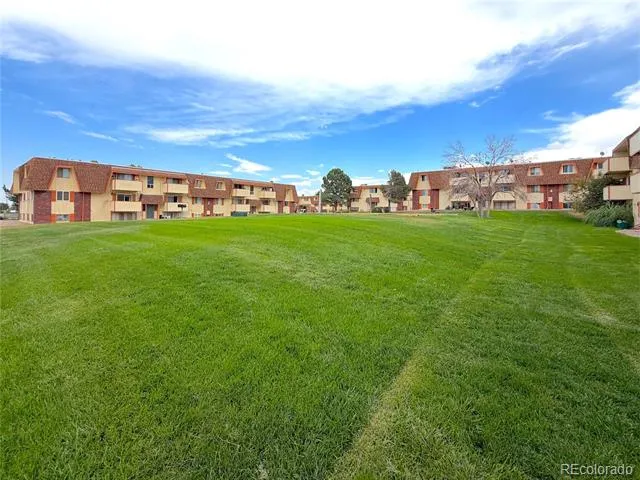 10211 Ura Lane #3-303 Thornton, CO 80260