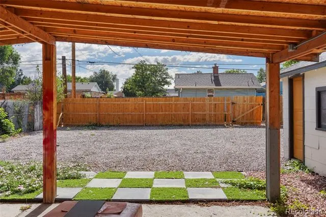 1530 Geneva Street Aurora, CO 80010