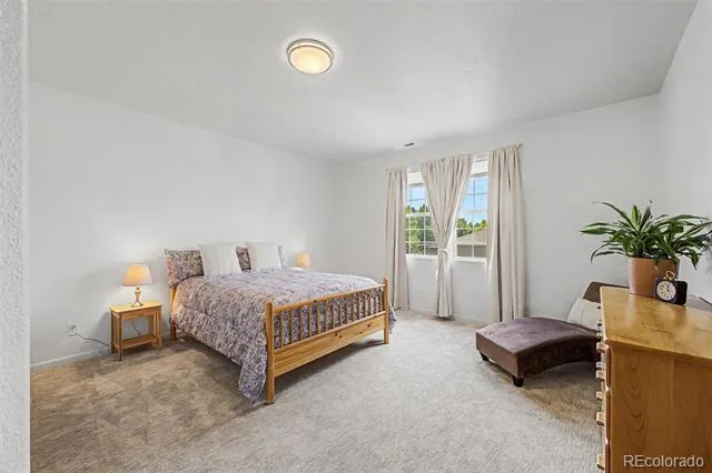 1820 Lochmore Drive Longmont, CO 80504