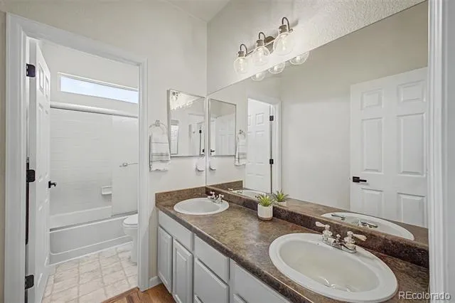 1820 Lochmore Drive Longmont, CO 80504