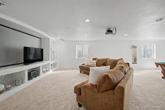 1820 Lochmore Drive Longmont, CO 80504