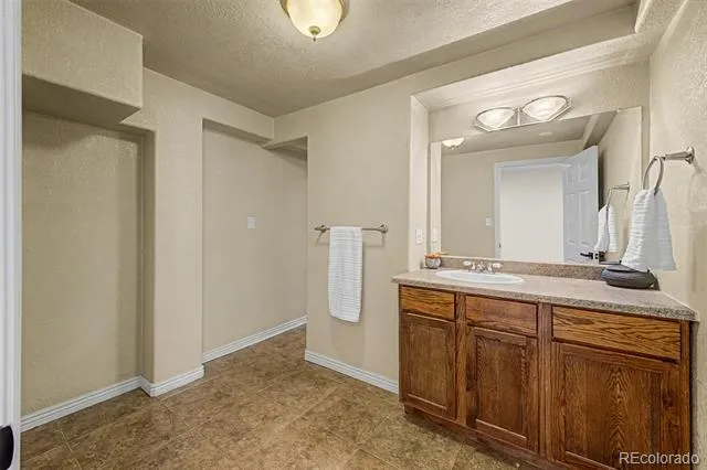 1820 Lochmore Drive Longmont, CO 80504