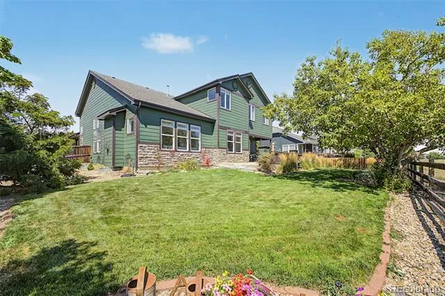 1820 Lochmore Drive Longmont, CO 80504