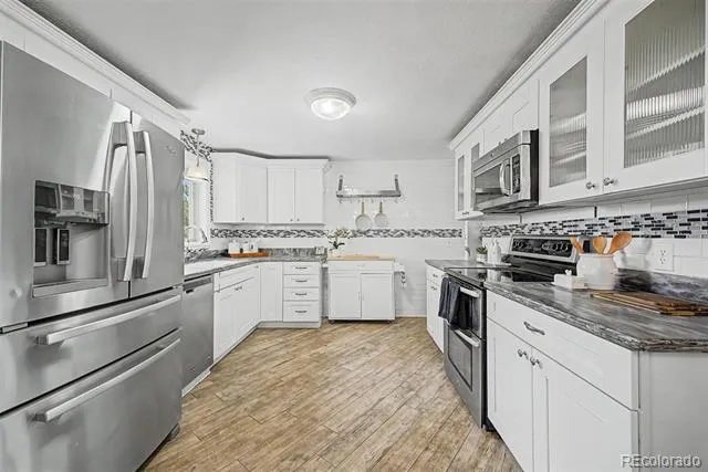 945 E 10th Avenue Broomfield, CO 80020