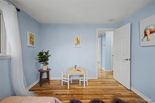 945 E 10th Avenue Broomfield, CO 80020