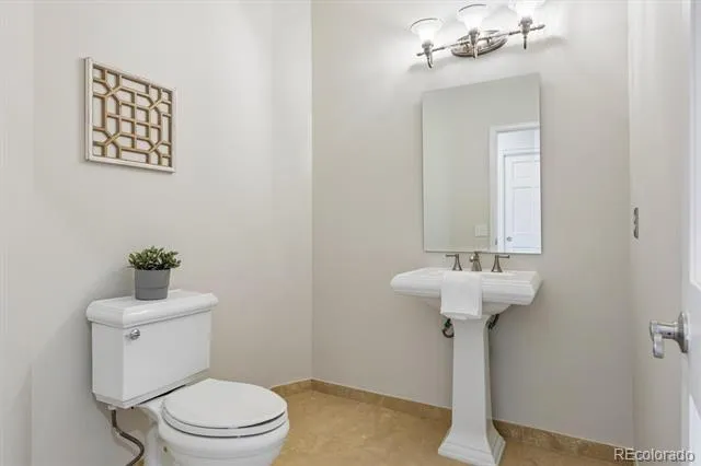7199 S Chapparal Circle W Centennial, CO 80016
