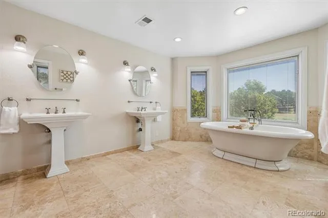 7199 S Chapparal Circle W Centennial, CO 80016