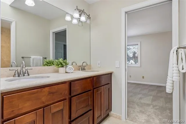 7199 S Chapparal Circle W Centennial, CO 80016