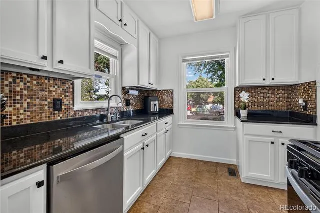 2836 W Irvington Place Denver, CO 80219